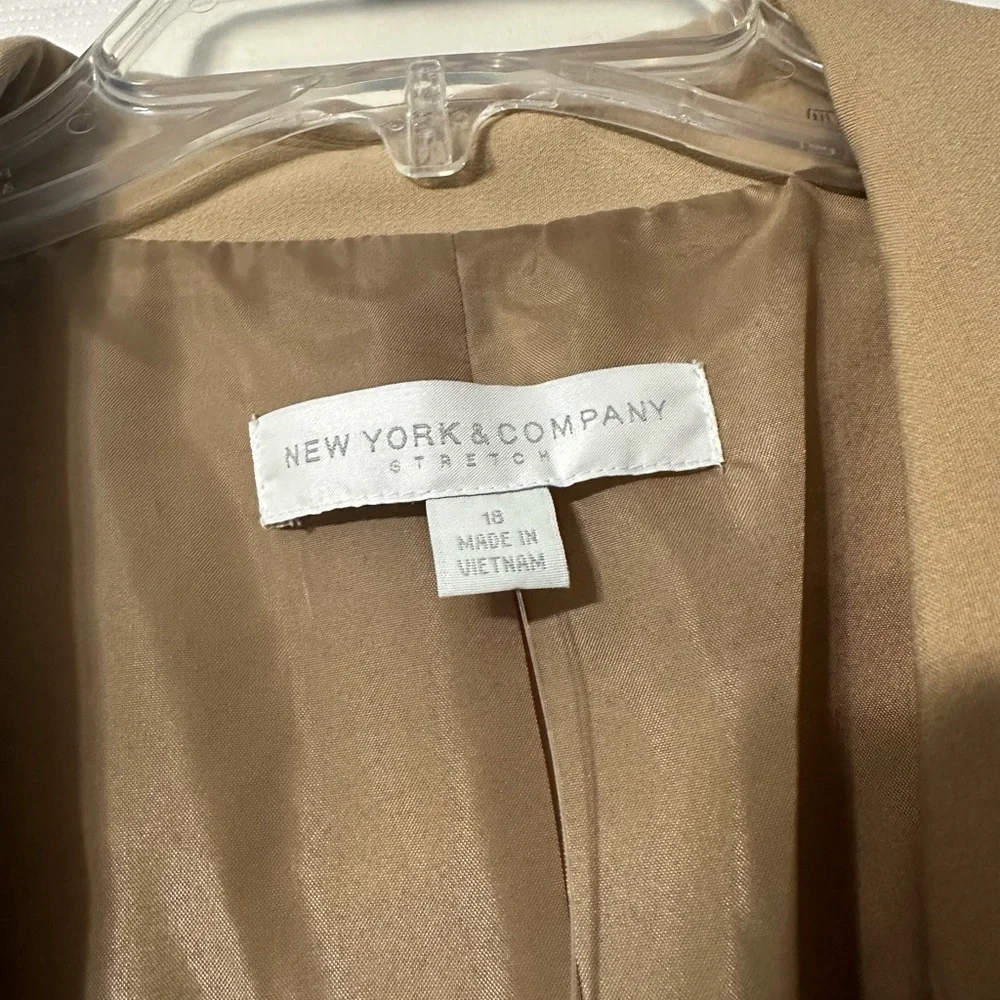 New York & Company Tan Blazer - Picture 14 of 16